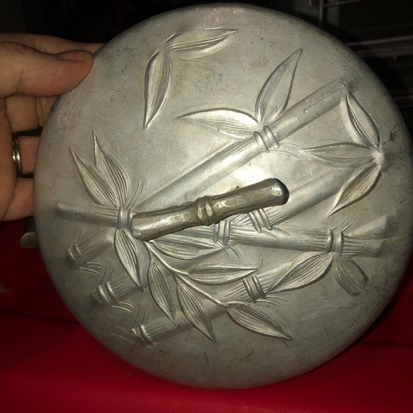 Everlast Silver Cookware Casserole Dish cover. Place your casserole dish in. - Picture 3 of 9